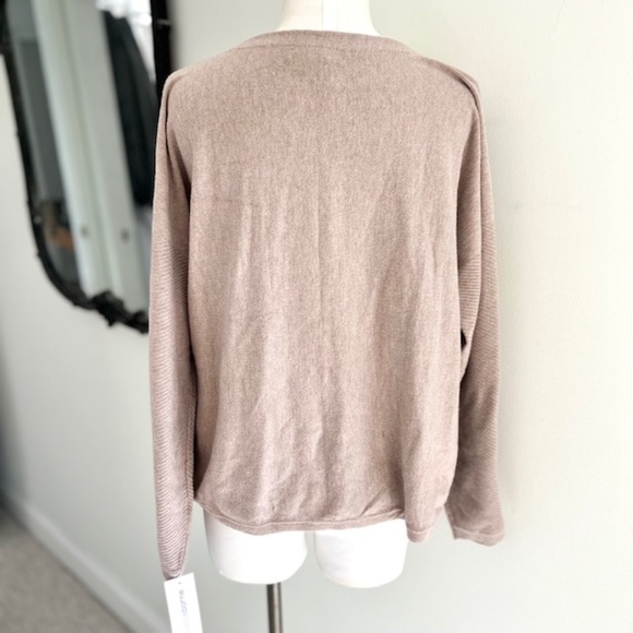 Liz Claiborne Taupe Heather Dolman Sleeve Sweater NWT - Picture 3 of 6